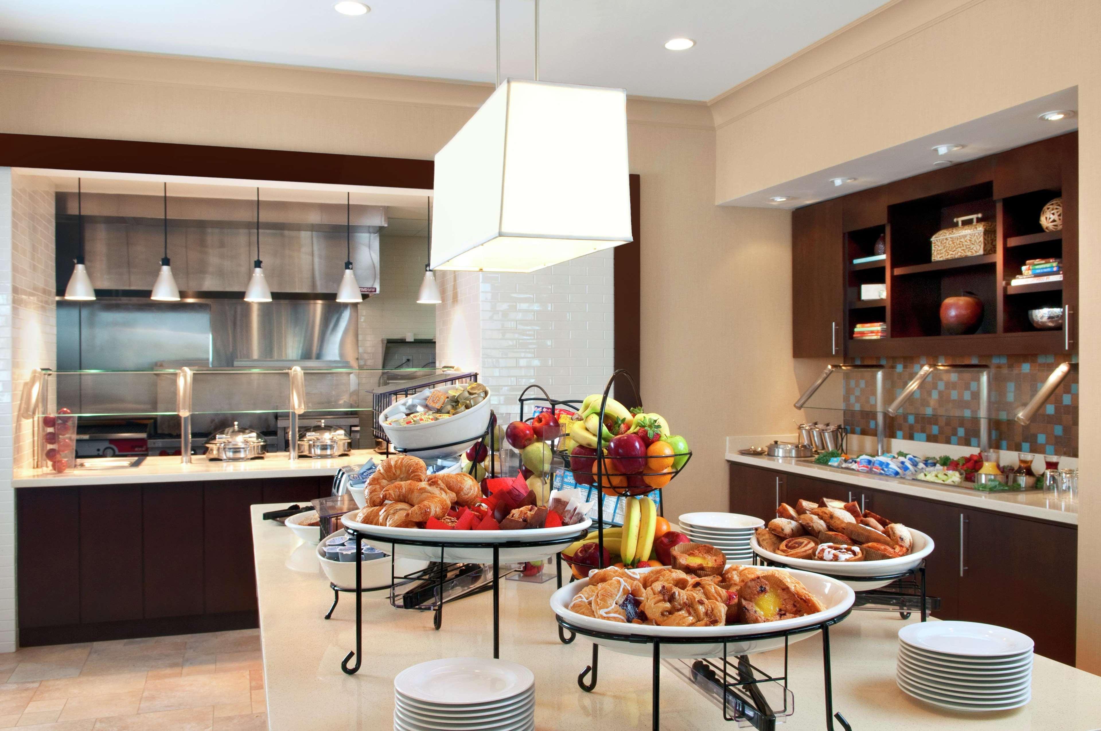 Hilton Garden Inn Olathe Eksteriør billede