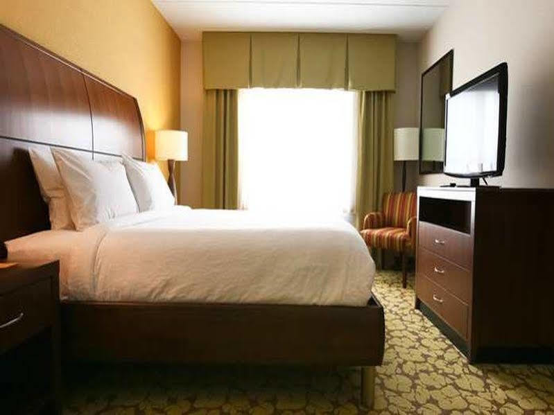 Hilton Garden Inn Olathe Eksteriør billede