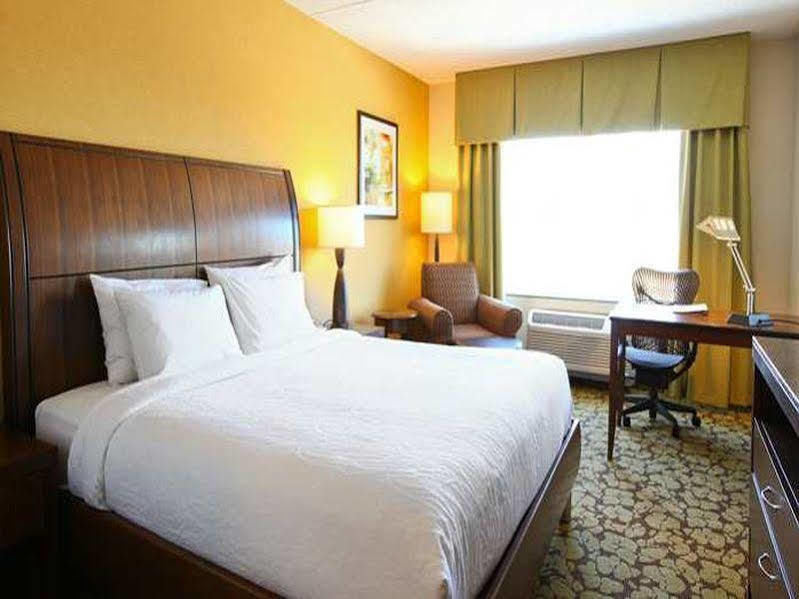 Hilton Garden Inn Olathe Eksteriør billede
